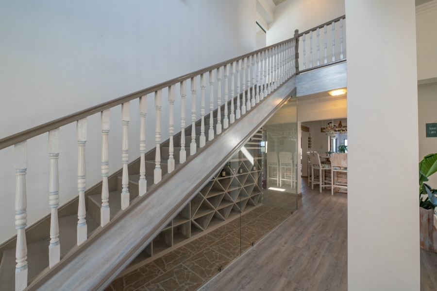 4 Bedroom Property for Sale in Outeniqua Strand Western Cape